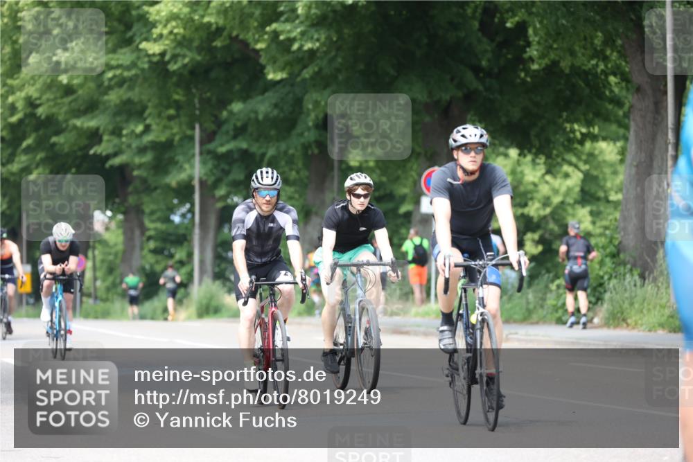 15.06.2025 - 7 Türme Triathlon Yannick Fuchs http://msf.ph/oto/8019249 15.06.2025 13:31:55 Radfahren 298, 327, 665, 708, 784, 990, 1087, 1167 meine-sportfotos.de