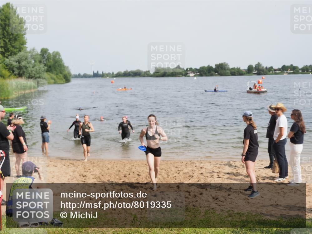21.06.2025 - 27. Vierlanden-Triathlon MichiJ http://msf.ph/oto/8019335 15.06.2026 10:19:44 Schwimmen 503, 539, 578, 603 meine-sportfotos.de