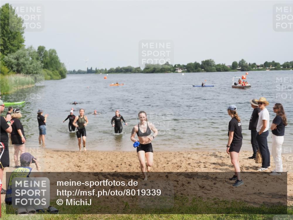 21.06.2025 - 27. Vierlanden-Triathlon MichiJ http://msf.ph/oto/8019339 15.06.2026 10:19:44 Schwimmen 503, 539, 578, 603 meine-sportfotos.de