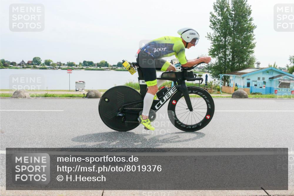 15.06.2025 - 27. Vierlanden-Triathlon H.Heesch http://msf.ph/oto/8019376 15.06.2025 10:22:25 Radfahren 94, 113, 490 meine-sportfotos.de