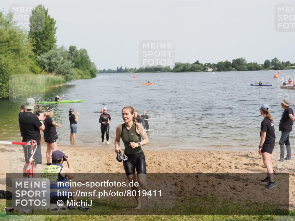 21.06.2025 - 27. Vierlanden-Triathlon MichiJ http://msf.ph/oto/8019411 15.06.2026 10:19:48 Schwimmen 500, 503, 539, 569, 578, 603 meine-sportfotos.de