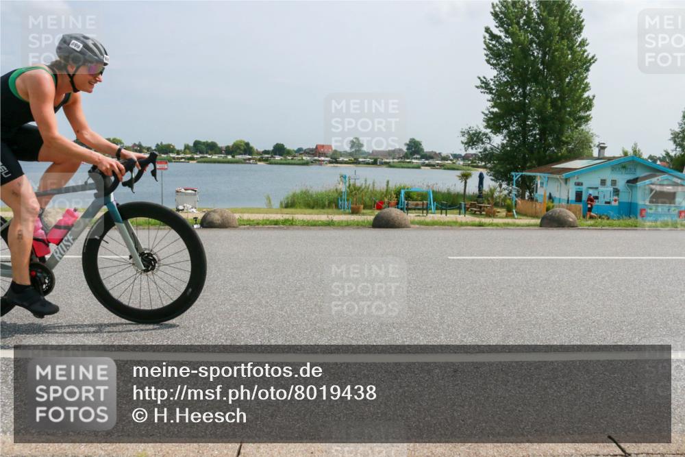 21.06.2025 - 27. Vierlanden-Triathlon H.Heesch http://msf.ph/oto/8019438 15.06.2025 12:01:31 Radfahren 899 meine-sportfotos.de
