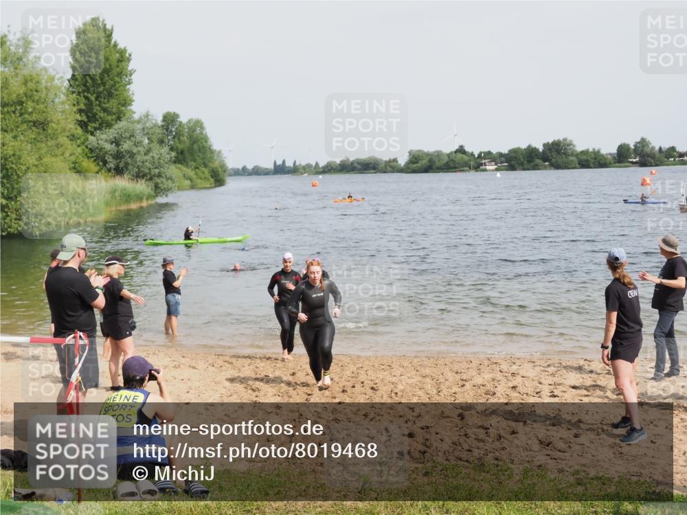 21.06.2025 - 27. Vierlanden-Triathlon MichiJ http://msf.ph/oto/8019468 15.06.2026 10:19:49 Schwimmen 500, 503, 539, 569, 578, 603 meine-sportfotos.de
