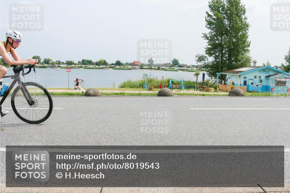 21.06.2025 - 27. Vierlanden-Triathlon H.Heesch http://msf.ph/oto/8019543 15.06.2025 12:02:10 Radfahren  meine-sportfotos.de