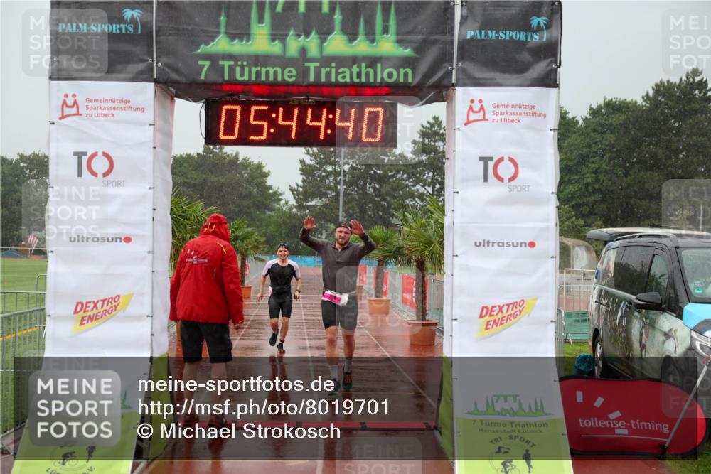 15.06.2025 - 7 Türme Triathlon Michael Strokosch http://msf.ph/oto/8019701 15.06.2025 15:44:40 Ziel 274, 296 meine-sportfotos.de