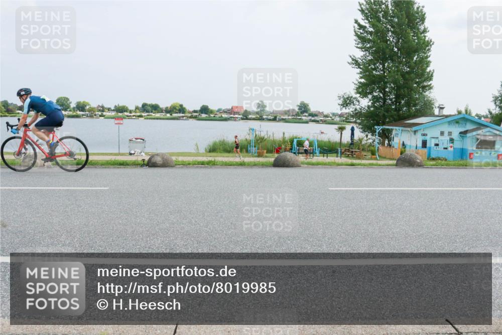 21.06.2025 - 27. Vierlanden-Triathlon H.Heesch http://msf.ph/oto/8019985 15.06.2025 12:03:42 Radfahren 203, 911, 933, 964 meine-sportfotos.de