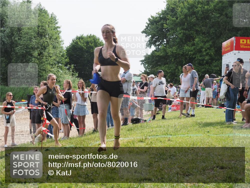 15.06.2025 - 27. Vierlanden-Triathlon KatJ http://msf.ph/oto/8020016 15.06.2025 10:19:48 Schwimmen 503, 539, 578, 603 meine-sportfotos.de