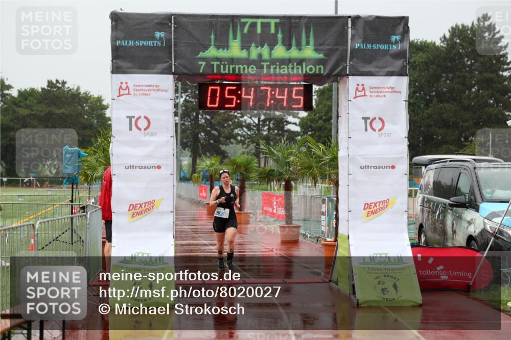 15.06.2025 - 7 Türme Triathlon Michael Strokosch http://msf.ph/oto/8020027 15.06.2025 15:47:45 Ziel 512 meine-sportfotos.de