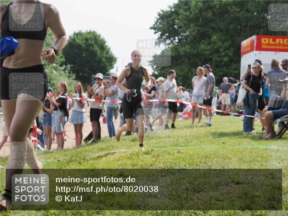 15.06.2025 - 27. Vierlanden-Triathlon KatJ http://msf.ph/oto/8020038 15.06.2025 10:19:49 Schwimmen 500, 503, 539, 578, 603 meine-sportfotos.de