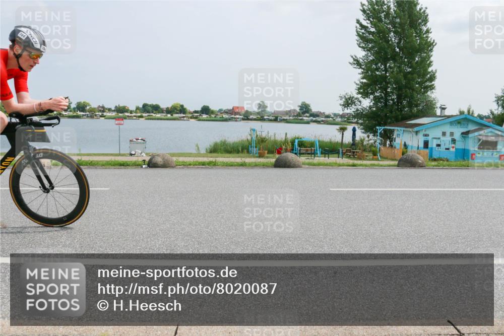 21.06.2025 - 27. Vierlanden-Triathlon H.Heesch http://msf.ph/oto/8020087 15.06.2025 12:04:02 Radfahren 735, 764, 775, 798, 858, 956 meine-sportfotos.de