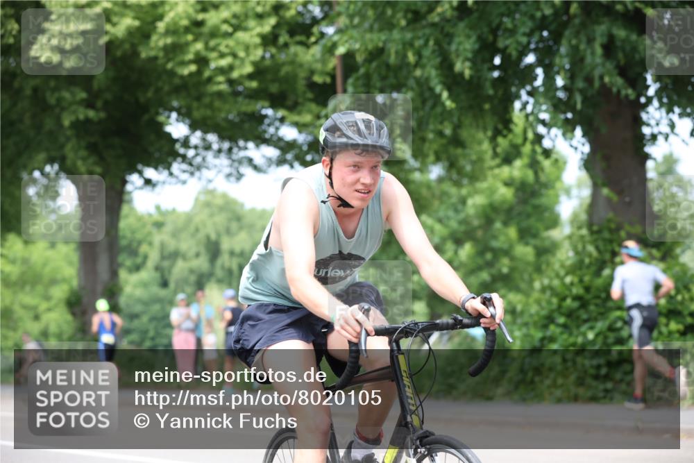 15.06.2025 - 7 Türme Triathlon Yannick Fuchs http://msf.ph/oto/8020105 15.06.2025 13:32:08 Radfahren 579, 1132 meine-sportfotos.de