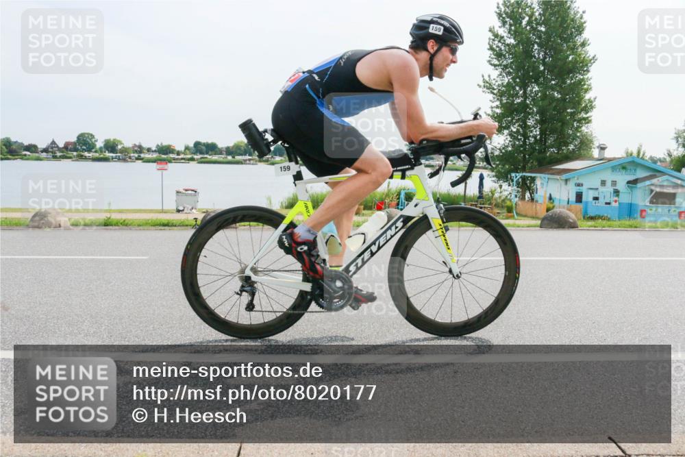 15.06.2025 - 27. Vierlanden-Triathlon H.Heesch http://msf.ph/oto/8020177 15.06.2025 10:25:44 Radfahren 69, 85, 159, 487 meine-sportfotos.de