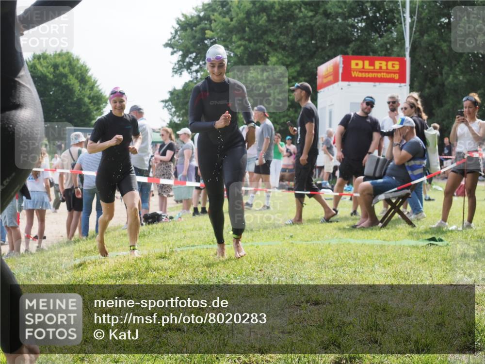 15.06.2025 - 27. Vierlanden-Triathlon KatJ http://msf.ph/oto/8020283 15.06.2025 10:19:57 Schwimmen 500, 503, 539, 553, 569, 578 meine-sportfotos.de