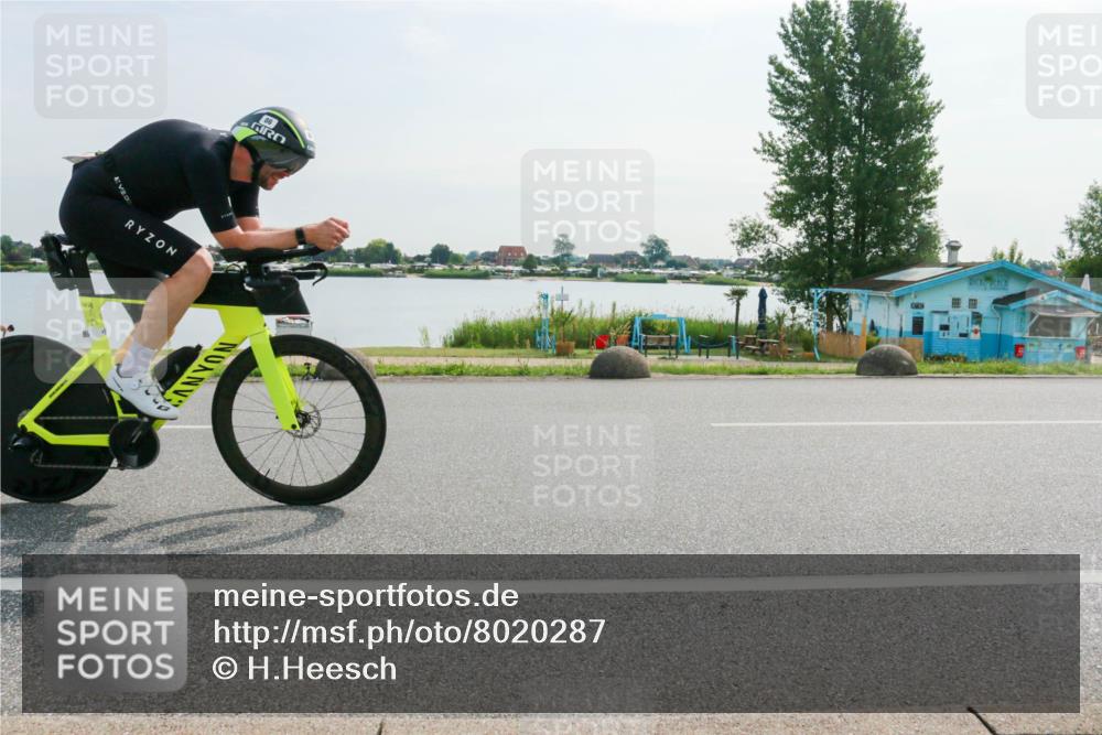 15.06.2025 - 27. Vierlanden-Triathlon H.Heesch http://msf.ph/oto/8020287 15.06.2025 09:44:59 Radfahren 86 meine-sportfotos.de