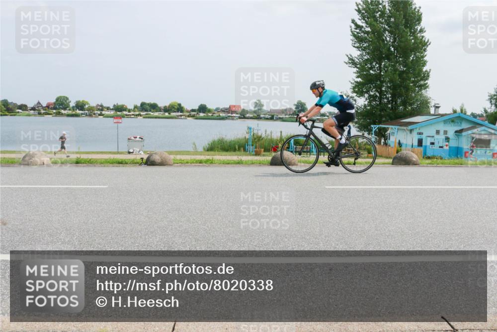 21.06.2025 - 27. Vierlanden-Triathlon H.Heesch http://msf.ph/oto/8020338 15.06.2025 12:04:05 Radfahren 653, 735, 764, 775, 858, 956 meine-sportfotos.de
