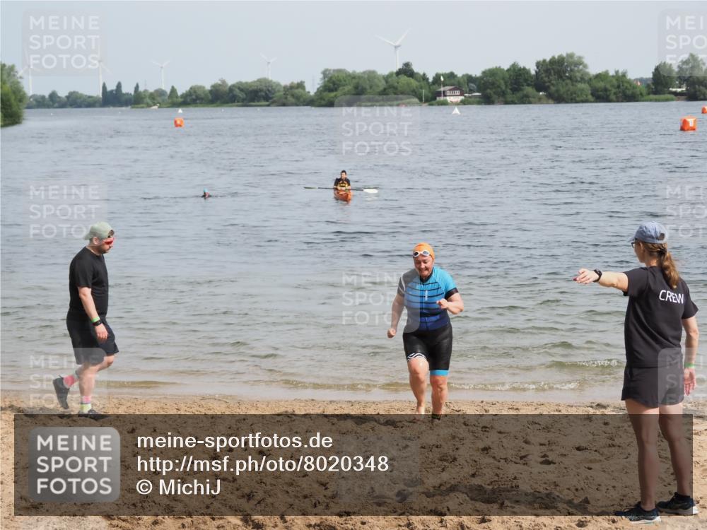 21.06.2025 - 27. Vierlanden-Triathlon MichiJ http://msf.ph/oto/8020348 15.06.2026 10:21:57 Schwimmen 538 meine-sportfotos.de