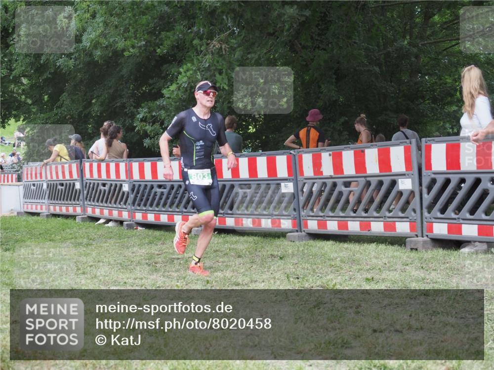 21.06.2025 - 27. Vierlanden-Triathlon KatJ http://msf.ph/oto/8020458 15.06.2025 13:20:12 Ziel 741, 803, 840 meine-sportfotos.de