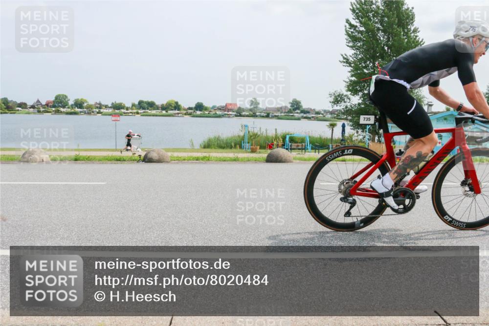 21.06.2025 - 27. Vierlanden-Triathlon H.Heesch http://msf.ph/oto/8020484 15.06.2025 12:04:07 Radfahren 653, 695, 735, 736, 775, 858, 956 meine-sportfotos.de