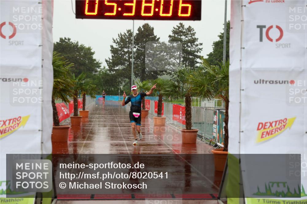 15.06.2025 - 7 Türme Triathlon Michael Strokosch http://msf.ph/oto/8020541 15.06.2025 15:38:06 Ziel 218 meine-sportfotos.de
