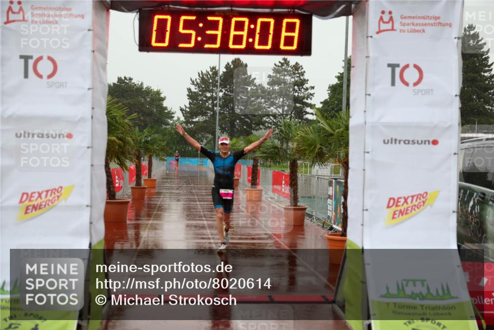 15.06.2025 - 7 Türme Triathlon Michael Strokosch http://msf.ph/oto/8020614 15.06.2025 15:38:08 Ziel 218 meine-sportfotos.de