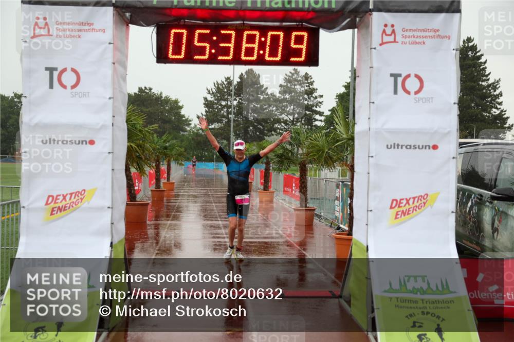 15.06.2025 - 7 Türme Triathlon Michael Strokosch http://msf.ph/oto/8020632 15.06.2025 15:38:08 Ziel 218 meine-sportfotos.de