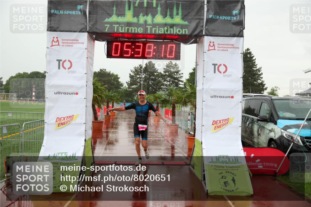 15.06.2025 - 7 Türme Triathlon Michael Strokosch http://msf.ph/oto/8020651 15.06.2025 15:38:09 Ziel 218 meine-sportfotos.de