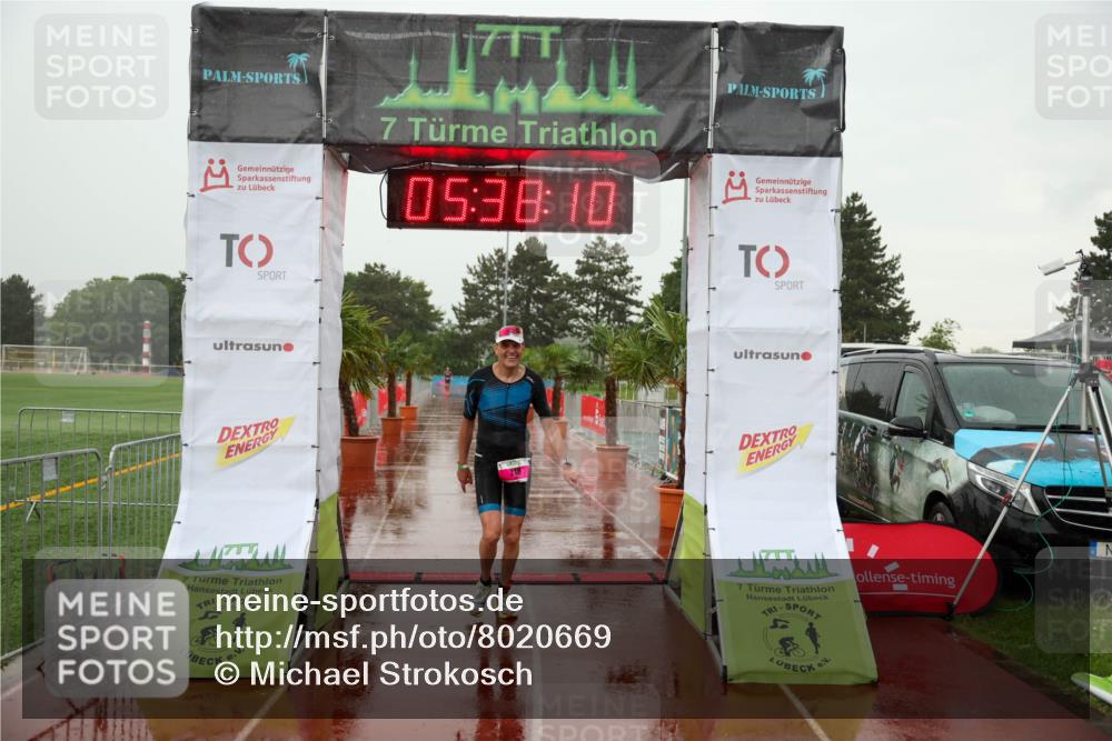 15.06.2025 - 7 Türme Triathlon Michael Strokosch http://msf.ph/oto/8020669 15.06.2025 15:38:10 Ziel 218 meine-sportfotos.de