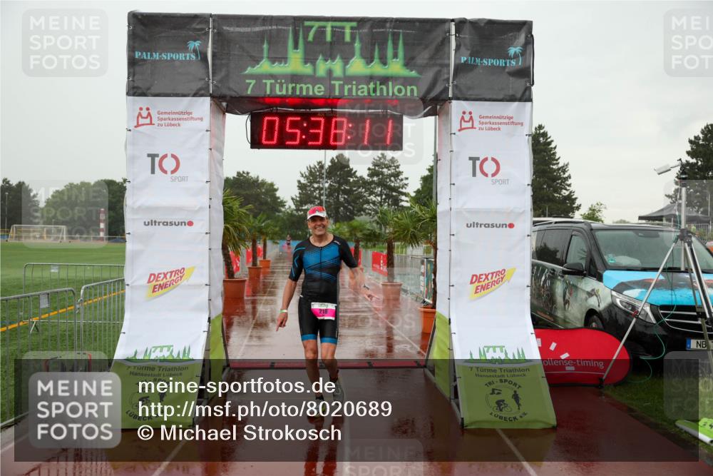 15.06.2025 - 7 Türme Triathlon Michael Strokosch http://msf.ph/oto/8020689 15.06.2025 15:38:10 Ziel 218 meine-sportfotos.de