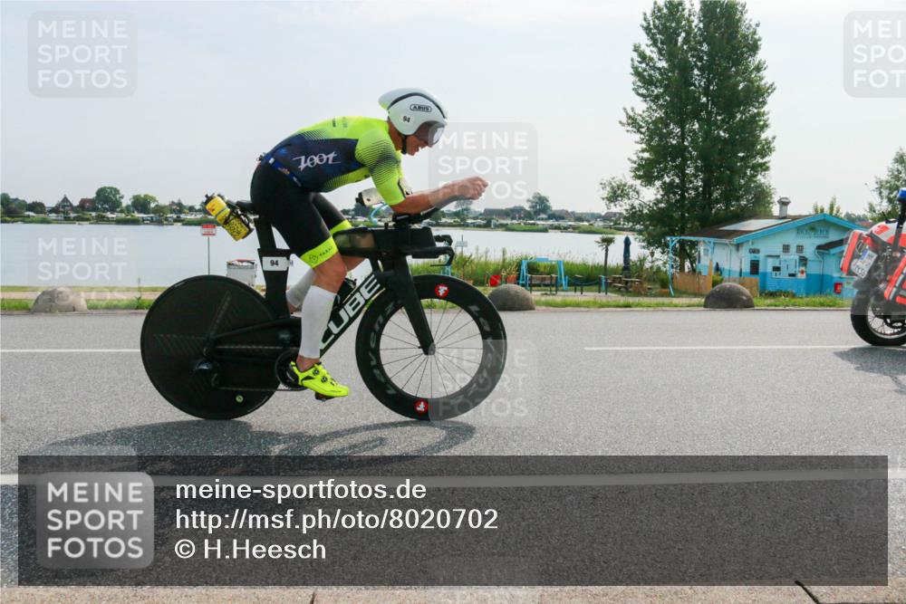 15.06.2025 - 27. Vierlanden-Triathlon H.Heesch http://msf.ph/oto/8020702 15.06.2025 09:48:48 Radfahren 49, 73, 94 meine-sportfotos.de