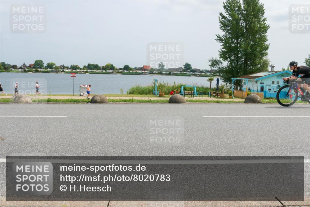 21.06.2025 - 27. Vierlanden-Triathlon H.Heesch http://msf.ph/oto/8020783 15.06.2025 12:04:22 Radfahren 19, 792, 804, 901, 904, 954 meine-sportfotos.de