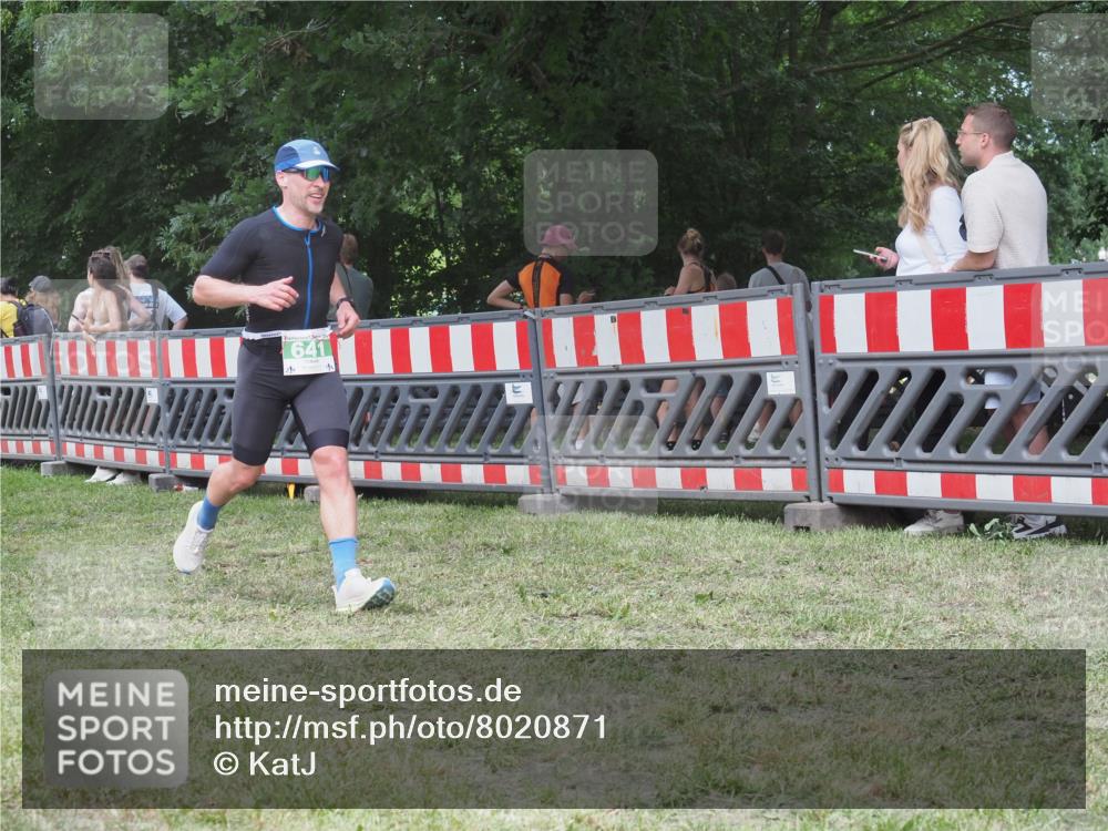 21.06.2025 - 27. Vierlanden-Triathlon KatJ http://msf.ph/oto/8020871 15.06.2025 13:20:24 Ziel 641, 678, 688, 694, 709, 741 meine-sportfotos.de