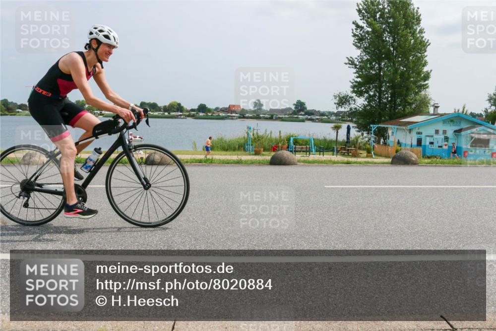 21.06.2025 - 27. Vierlanden-Triathlon H.Heesch http://msf.ph/oto/8020884 15.06.2025 12:04:25 Radfahren 792, 804, 901, 904, 954 meine-sportfotos.de