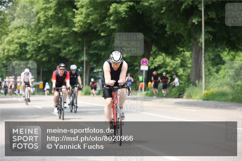 15.06.2025 - 7 Türme Triathlon Yannick Fuchs http://msf.ph/oto/8020966 15.06.2025 13:33:17 Radfahren 192, 378, 895, 989, 1136 meine-sportfotos.de