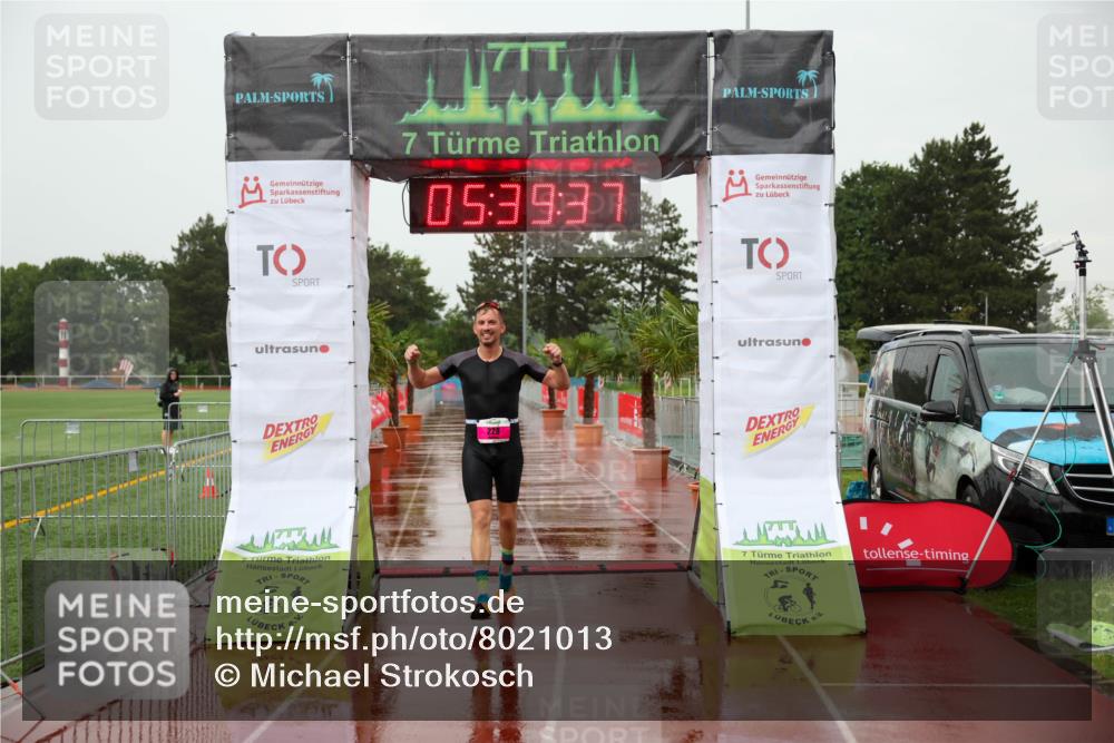 15.06.2025 - 7 Türme Triathlon Michael Strokosch http://msf.ph/oto/8021013 15.06.2025 15:39:37 Ziel 228 meine-sportfotos.de