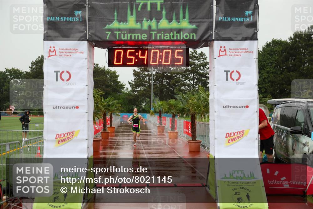 15.06.2025 - 7 Türme Triathlon Michael Strokosch http://msf.ph/oto/8021145 15.06.2025 15:40:05 Ziel 271 meine-sportfotos.de