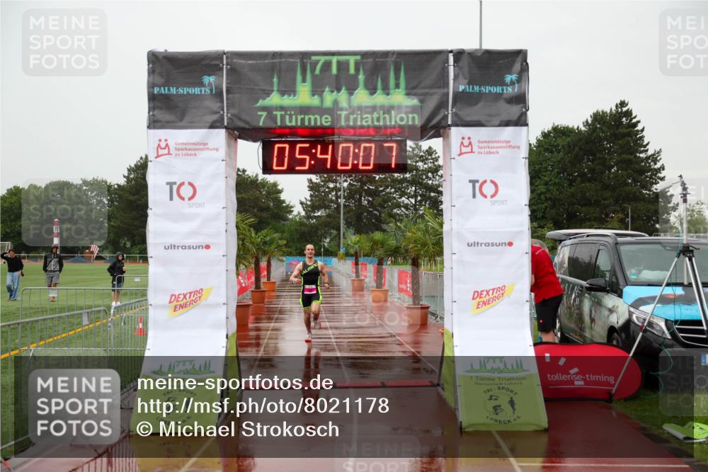 15.06.2025 - 7 Türme Triathlon Michael Strokosch http://msf.ph/oto/8021178 15.06.2025 15:40:06 Ziel 271 meine-sportfotos.de