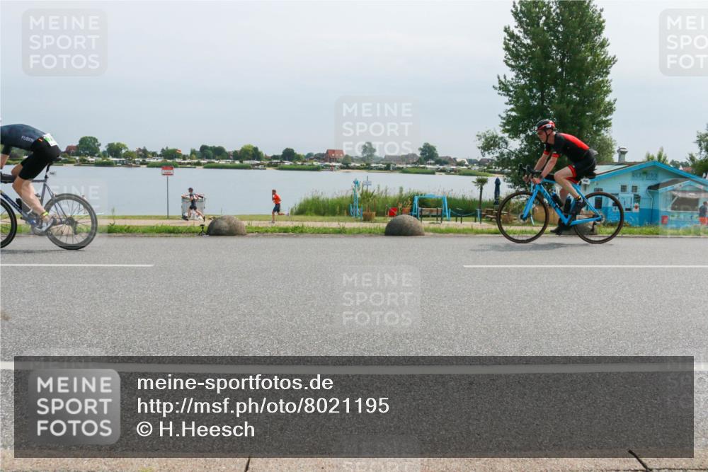 15.06.2025 - 27. Vierlanden-Triathlon H.Heesch http://msf.ph/oto/8021195 15.06.2025 11:16:40 Radfahren 204, 478, 797, 828, 953 meine-sportfotos.de