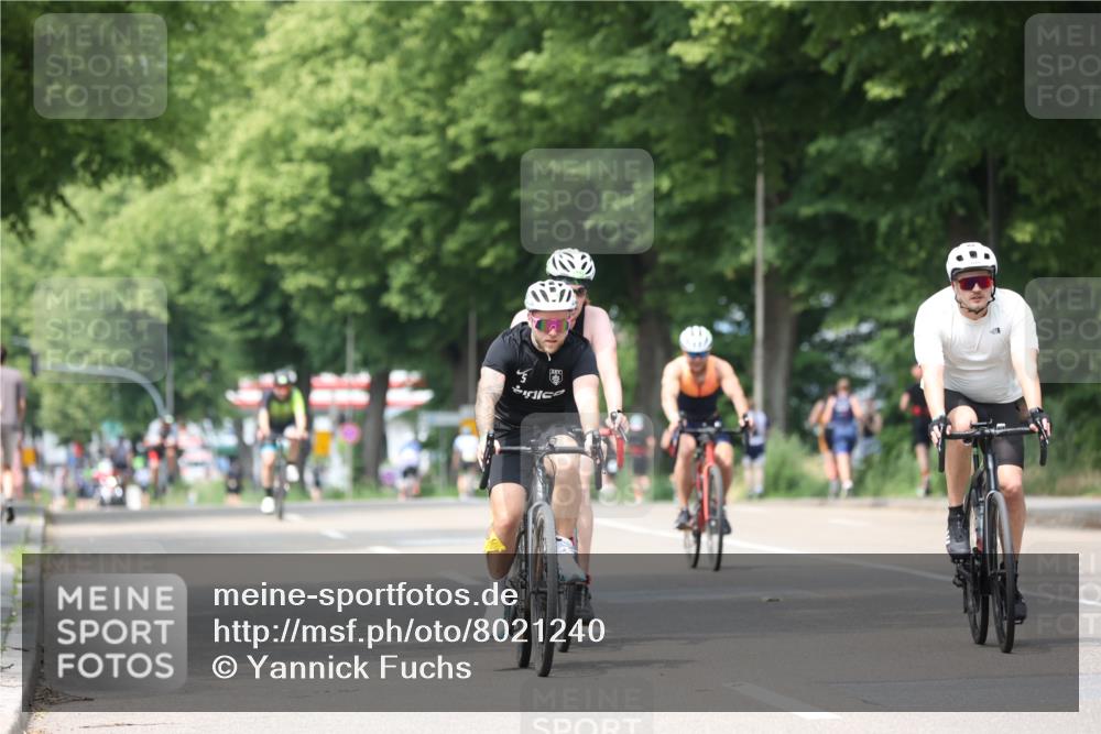 15.06.2025 - 7 Türme Triathlon Yannick Fuchs http://msf.ph/oto/8021240 15.06.2025 13:33:24 Radfahren 774, 775, 797, 895, 956, 1144 meine-sportfotos.de