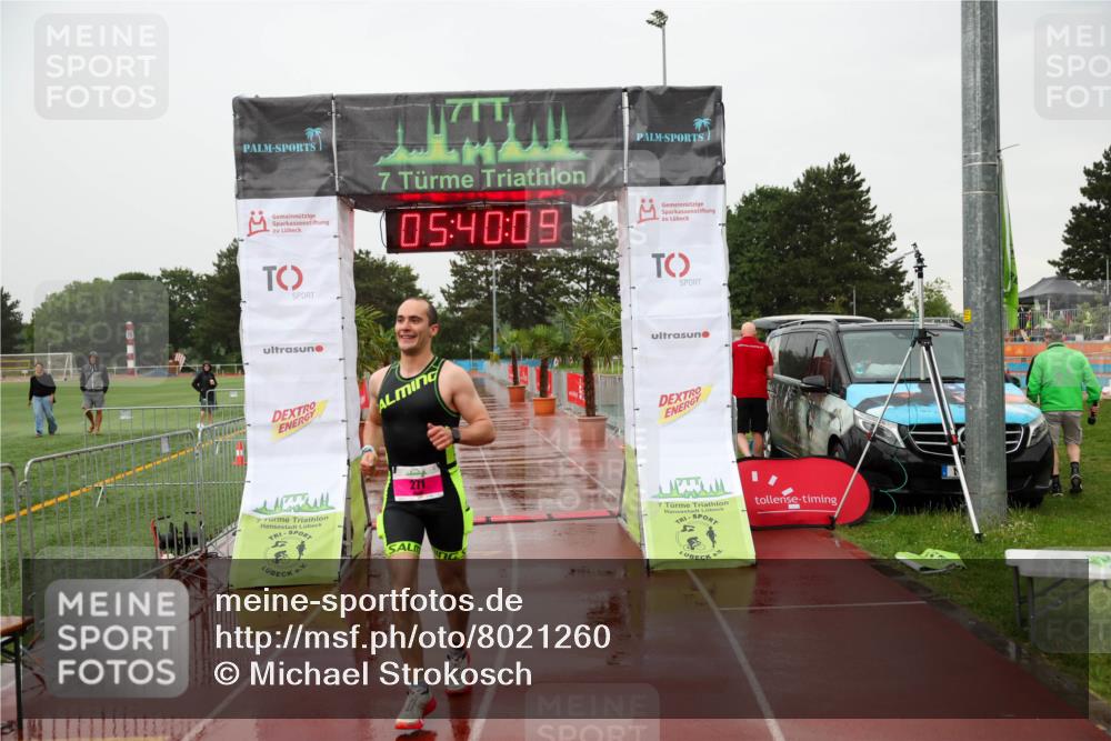 15.06.2025 - 7 Türme Triathlon Michael Strokosch http://msf.ph/oto/8021260 15.06.2025 15:40:09 Ziel 271 meine-sportfotos.de