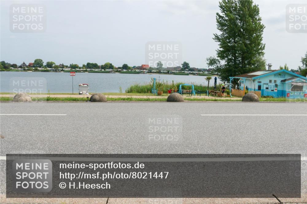 21.06.2025 - 27. Vierlanden-Triathlon H.Heesch http://msf.ph/oto/8021447 15.06.2025 12:04:58 Radfahren 673, 699 meine-sportfotos.de