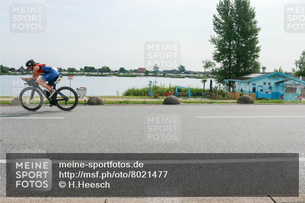 15.06.2025 - 27. Vierlanden-Triathlon H.Heesch http://msf.ph/oto/8021477 15.06.2025 09:52:15 Radfahren 226 meine-sportfotos.de
