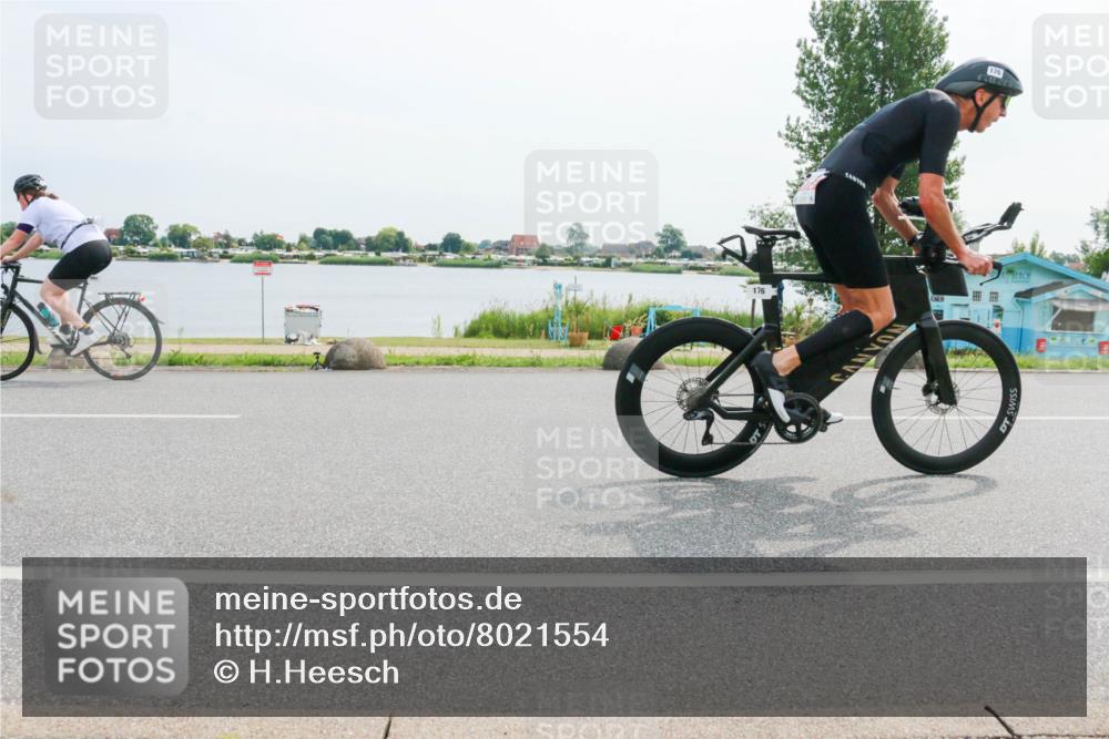 15.06.2025 - 27. Vierlanden-Triathlon H.Heesch http://msf.ph/oto/8021554 15.06.2025 10:27:26 Radfahren 165, 176, 492, 549 meine-sportfotos.de