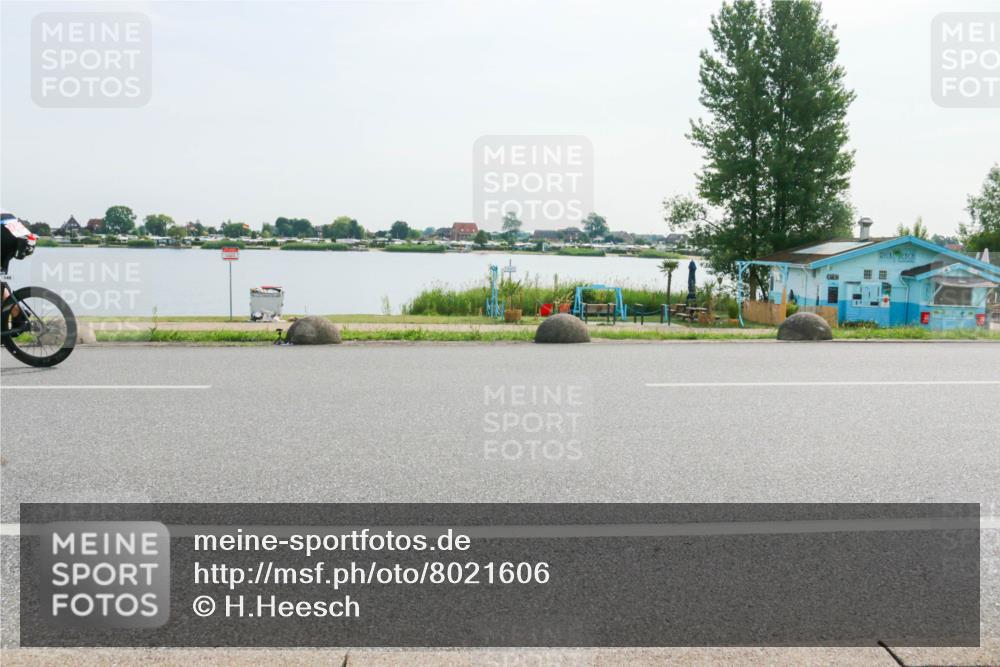15.06.2025 - 27. Vierlanden-Triathlon H.Heesch http://msf.ph/oto/8021606 15.06.2025 09:52:44 Radfahren 149 meine-sportfotos.de