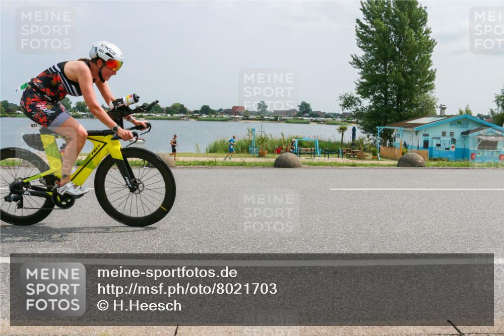 21.06.2025 - 27. Vierlanden-Triathlon H.Heesch http://msf.ph/oto/8021703 15.06.2025 12:05:28 Radfahren 931, 957, 989, 990, 991, 992, 993 meine-sportfotos.de