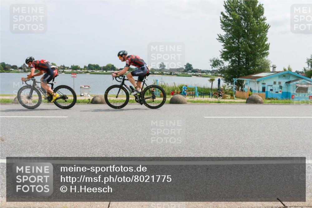 21.06.2025 - 27. Vierlanden-Triathlon H.Heesch http://msf.ph/oto/8021775 15.06.2025 12:05:29 Radfahren 931, 957, 989, 990, 991, 992, 993 meine-sportfotos.de