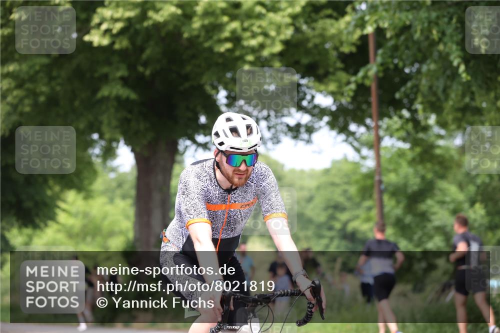 15.06.2025 - 7 Türme Triathlon Yannick Fuchs http://msf.ph/oto/8021819 15.06.2025 13:33:51 Radfahren 1139, 1142 meine-sportfotos.de