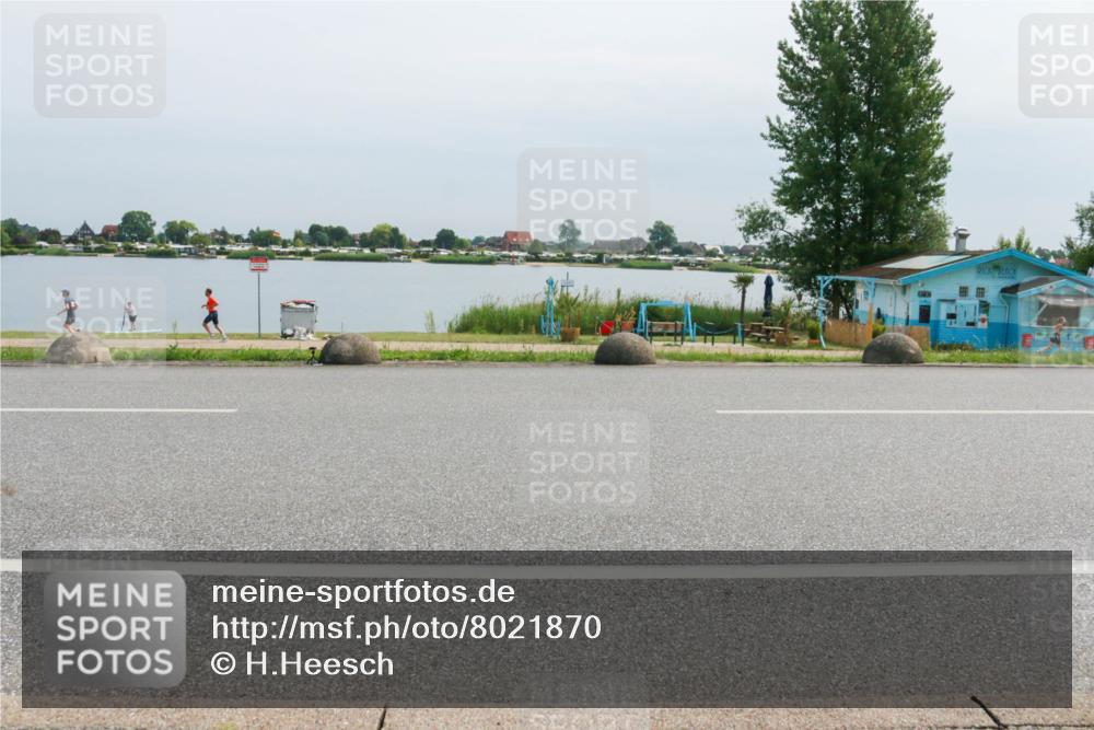 15.06.2025 - 27. Vierlanden-Triathlon H.Heesch http://msf.ph/oto/8021870 15.06.2025 11:16:42 Radfahren 204, 478, 797, 828 meine-sportfotos.de
