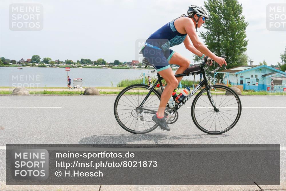 21.06.2025 - 27. Vierlanden-Triathlon H.Heesch http://msf.ph/oto/8021873 15.06.2025 12:05:38 Radfahren 251, 891, 940 meine-sportfotos.de