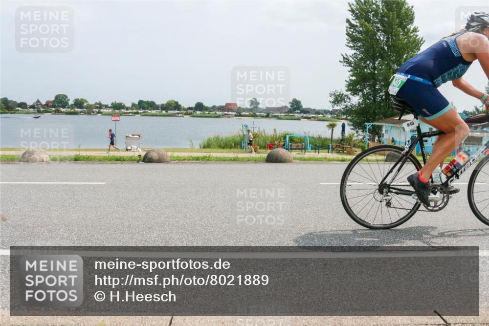 21.06.2025 - 27. Vierlanden-Triathlon H.Heesch http://msf.ph/oto/8021889 15.06.2025 12:05:38 Radfahren 251, 891, 940 meine-sportfotos.de
