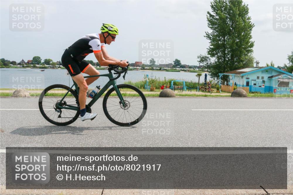 21.06.2025 - 27. Vierlanden-Triathlon H.Heesch http://msf.ph/oto/8021917 15.06.2025 12:05:41 Radfahren 251, 891, 940 meine-sportfotos.de